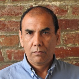 Nik Ahmadi Headshot